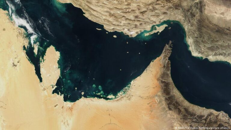 Tehran slams US port blockade-Breaking News, Latest Updates