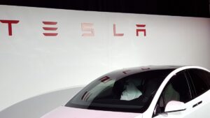 The final days of the Tesla Model X and S are here. All bets are on the Cybercab. – Latest Technology News & Trends