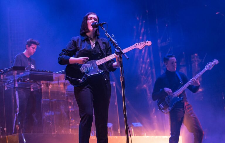 The xx play first of three sold-out Mexico City comeback gigs – Celebrity & Entertainment News