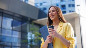 This 4-minute morning routine is key to a successful day: Mental performance coach – Business News, Markets & Economy