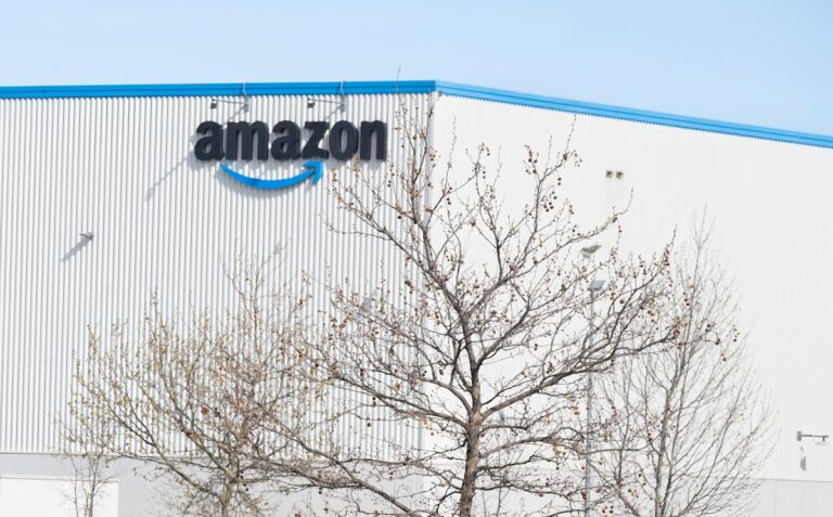 Trump labor board tells Amazon to negotiate with Staten Island warehouse union – Latest Technology News & Trends