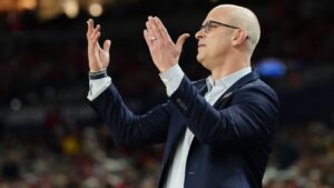 What’s it like watching Dan Hurley lead UConn to the title game | Latest Sports News
