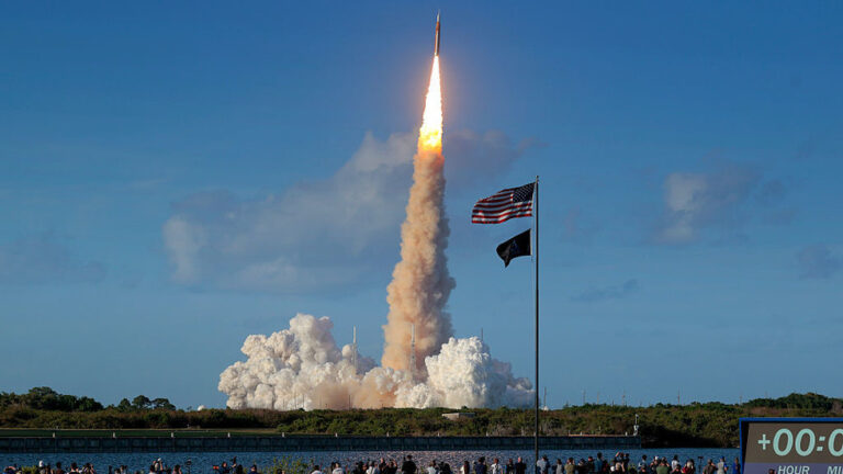 Why is the US returning to the moon? — RT World News-Breaking News, Latest Updates
