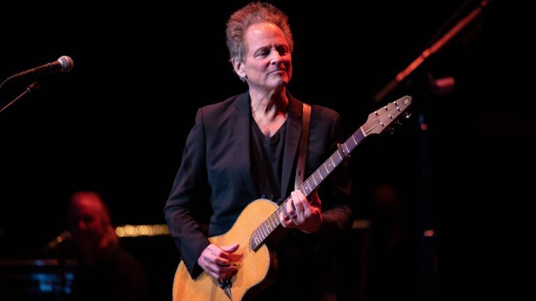Woman Charged in Lindsey Buckingham Attacks, Allegedly Stalked Him – Celebrity & Entertainment News
