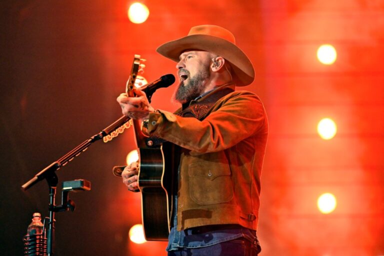 Zac Brown Band’s ‘Sunday Night Baseball’ Opening Debuts on NBC – Celebrity & Entertainment News